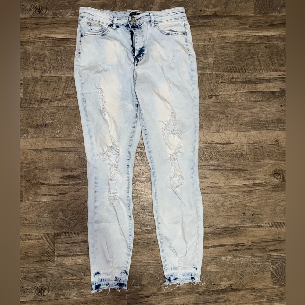 Blue Skinny Distressed Jeans with Vintage Wash
